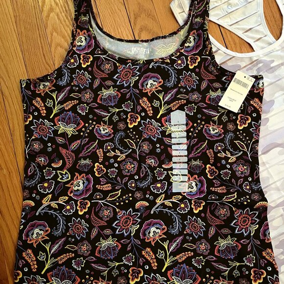 BNWT 3pc Top Tank Sport Bundle! Duluth Trading Co / American Eagle / ZYIA Active - Picture 10 of 15